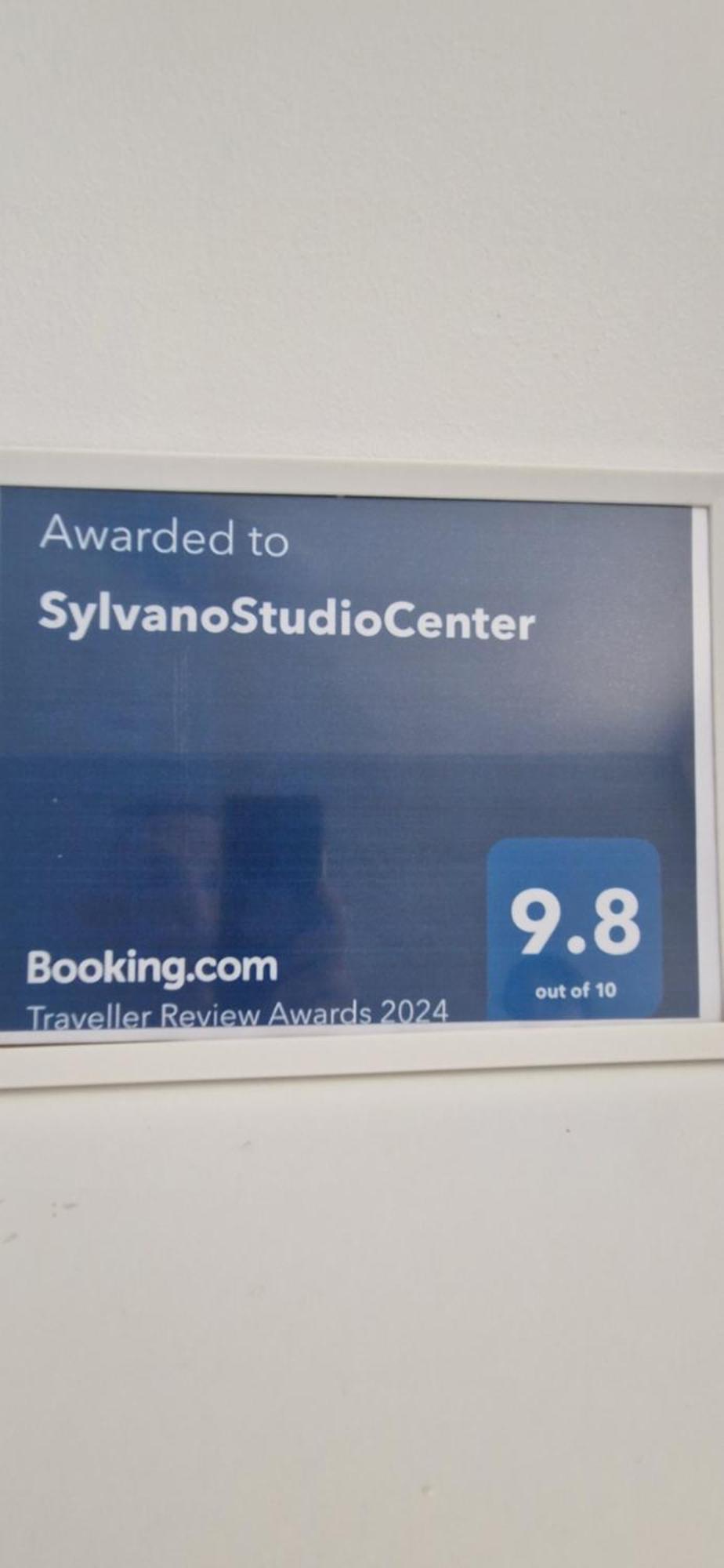 Sylvanostudiocenter Ploieşti Dış mekan fotoğraf